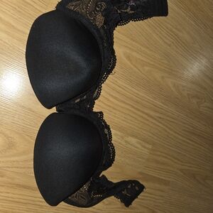 Victoria's Secret Elegant Black Lace Bra
